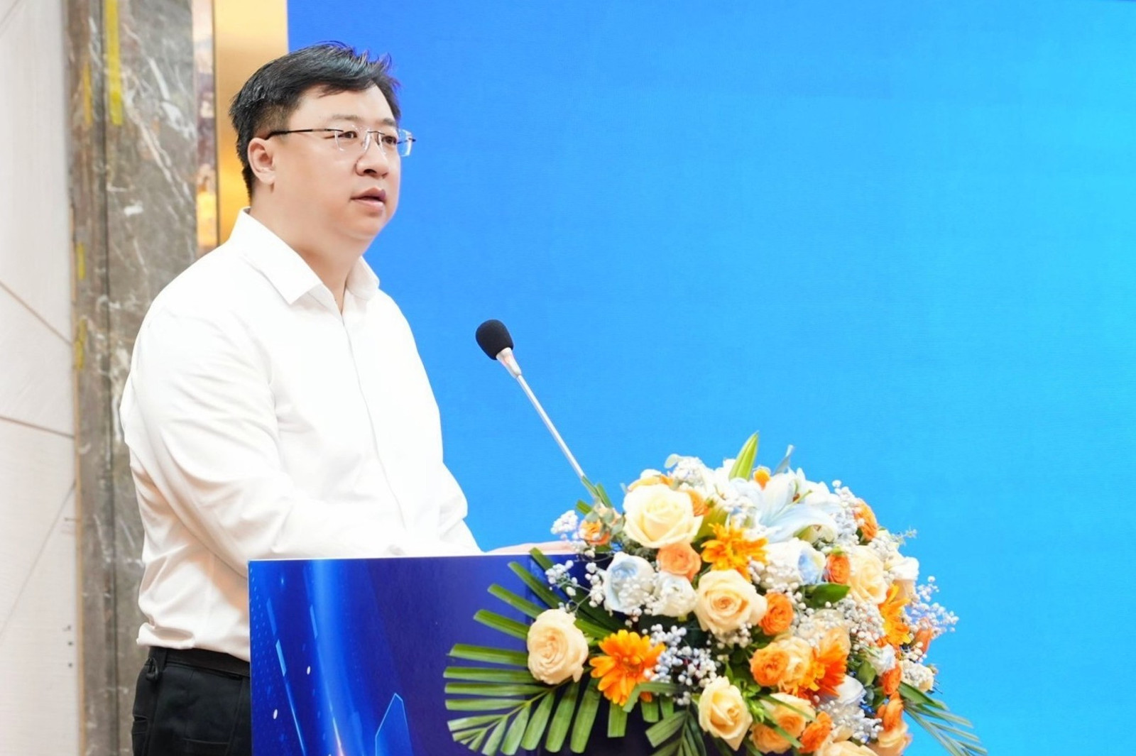 11.中国开发区协会副会长王磊致辞.jpg