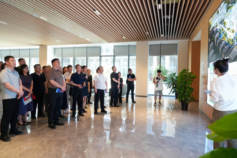 28.三亚崖州湾科技城调研.jpg